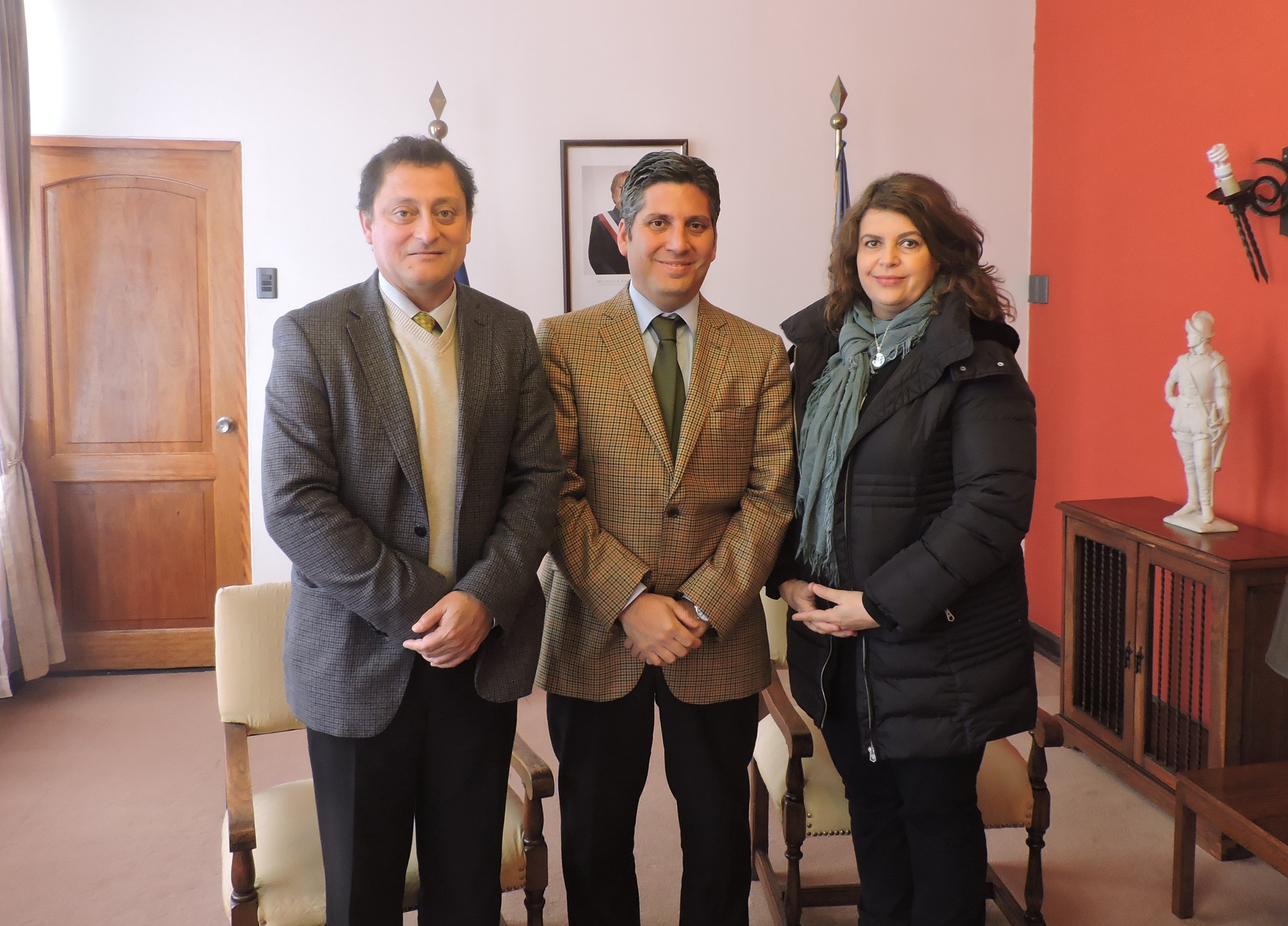 Director Ejecutivo, Jorge Troncoso, junto a Intendente Regional, Claudio Ibáñez y Directora SEA Coquimbo, Claudia Martínez